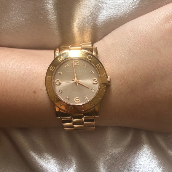 Marc Jacobs Women’s Rose Gold Watch - Picture 2 of 8